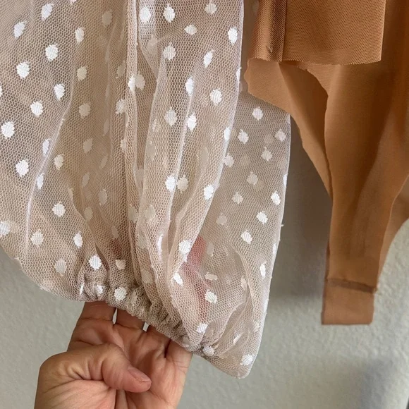 NWT The Dolls House Polka Dot Sheer Sleeve Bodysuit - Tan and White - Picture 8 of 12